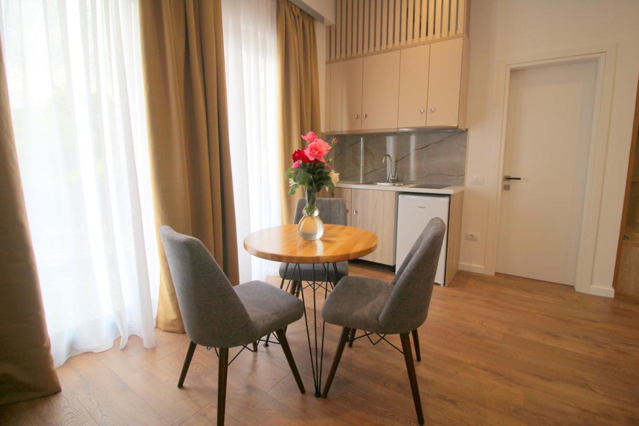 Juer Hotel Bajkaj Esterno foto