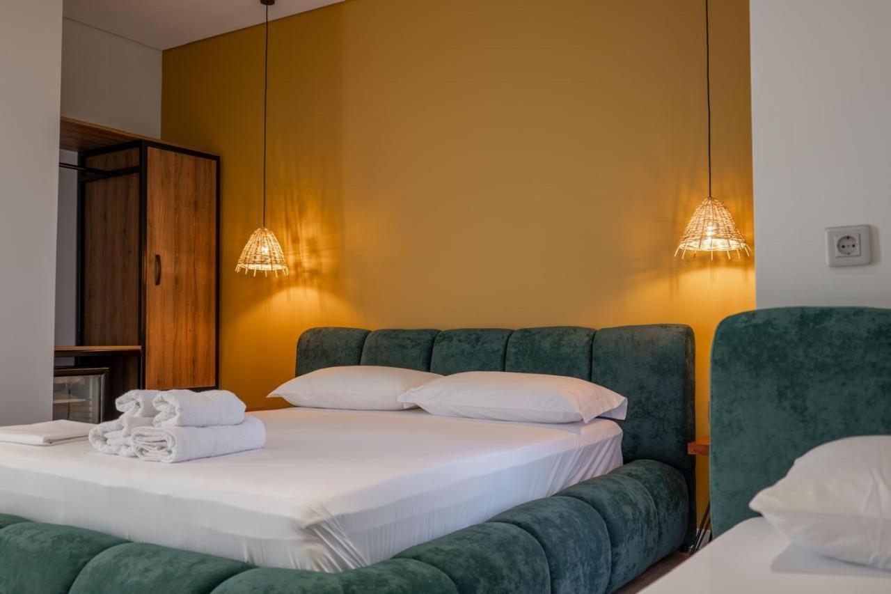 Juer Hotel Bajkaj Esterno foto